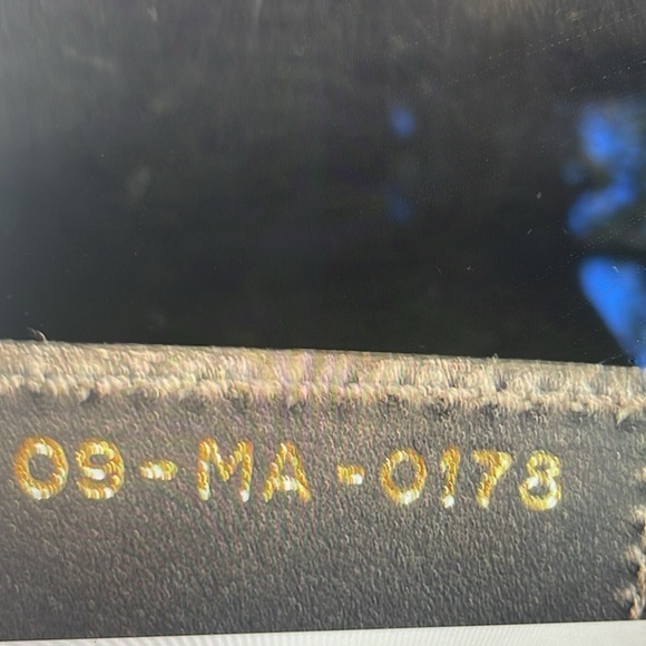 Saddle Handbag Leather Medium with strap. Outside and inside is great condition - Picture 12 of 12